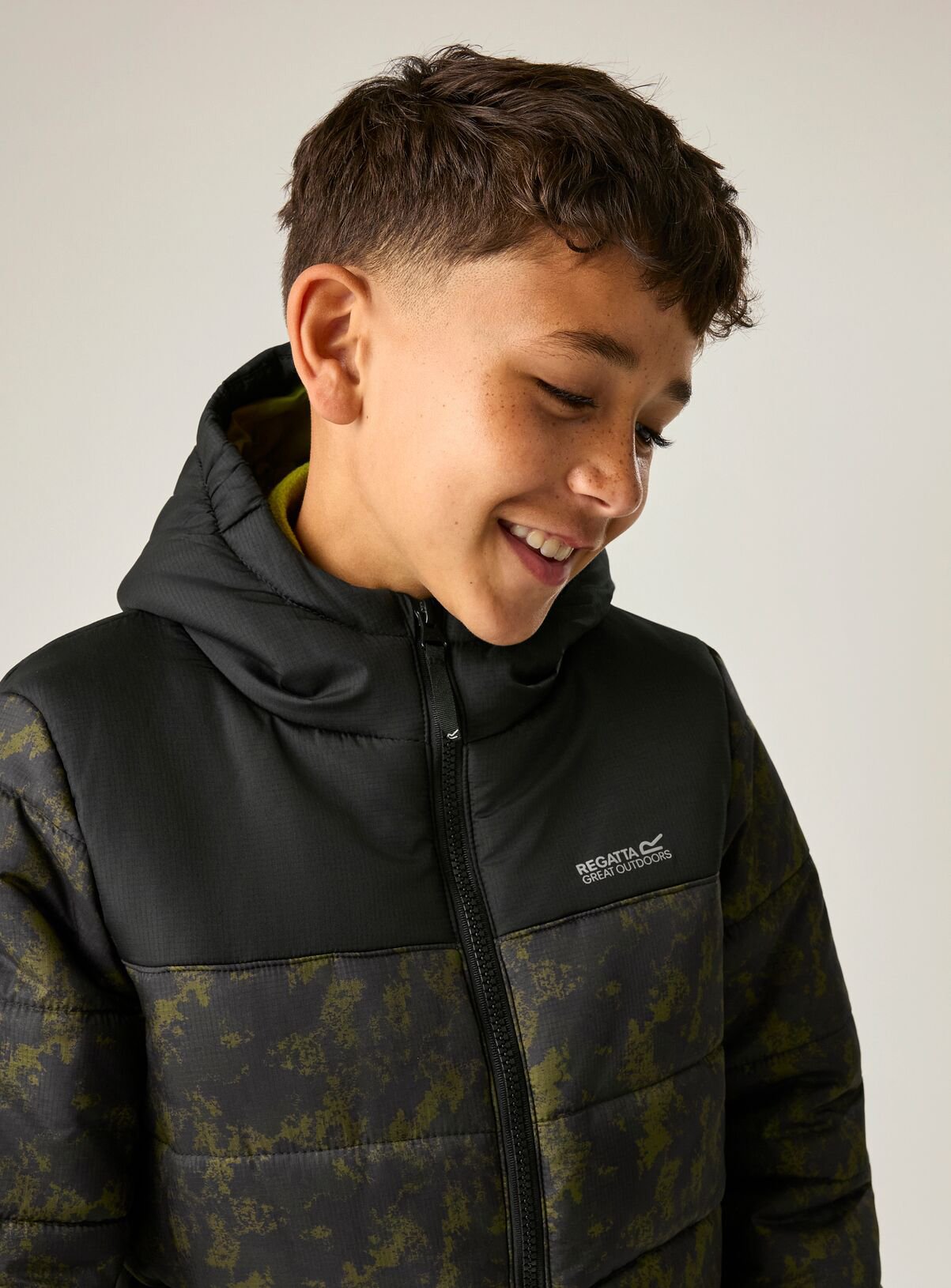 REGATTA Lofthouse Water Repellent Padded Jacket Camo 3-4 Years - Image 2 thumbnail